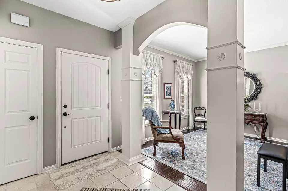 1498 Pondview Dr, Carmel, IN 46032 photo 12