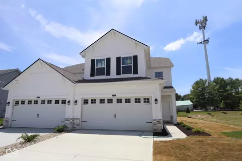 10627 Mangrove Dr, Indianapolis, IN 46239