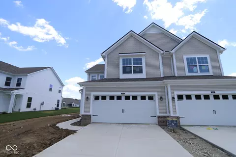 5527 Aspen Wood Ln, Indianapolis, IN 46239