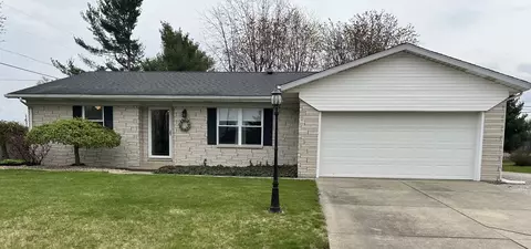 3243 S Vista Blvd, Columbus, IN 47203