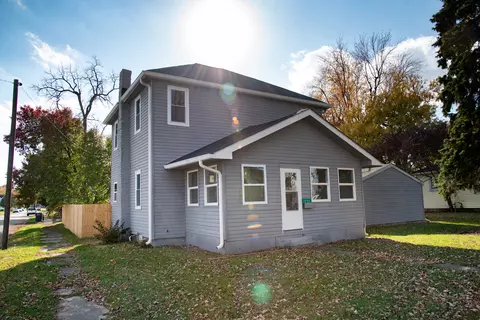 1721 S E St, Elwood, IN 46036