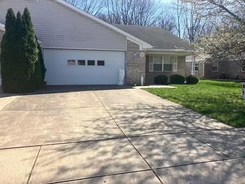 653 Moonglow Ln, Indianapolis, IN 46217