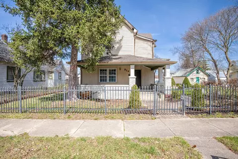 814 W 3rd St, Anderson, IN 46016