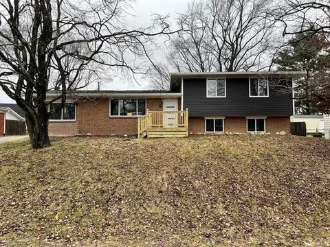 3622 S Hays Dr, Bloomington, IN 47403