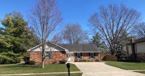 8645 Gunpowder Dr, Indianapolis, IN 46256