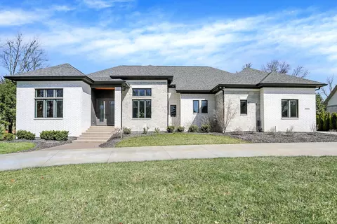 1002 Fawn View Dr, Carmel, IN 46032