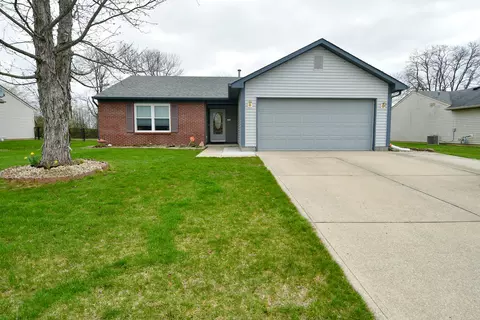 108 Silverberry Ct, Mooresville, IN 46158