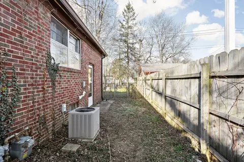 4940 E 16th St, Indianapolis, IN 46201 photo 28
