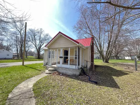 2227 Sherman St, Anderson, IN 46016