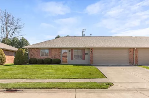 211 E 48th St, Anderson, IN 46013