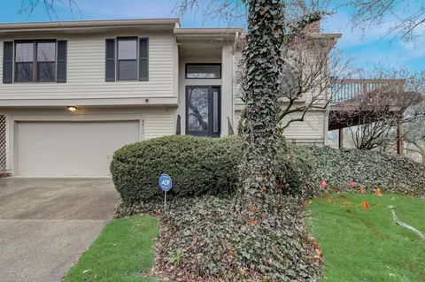 9511 Bay Vista West Dr, Indianapolis, IN 46250