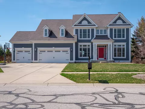 3640 Flagstone Dr, Zionsville, IN 46077