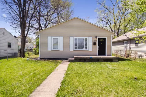 2930 Manlove Ave, Indianapolis, IN 46218