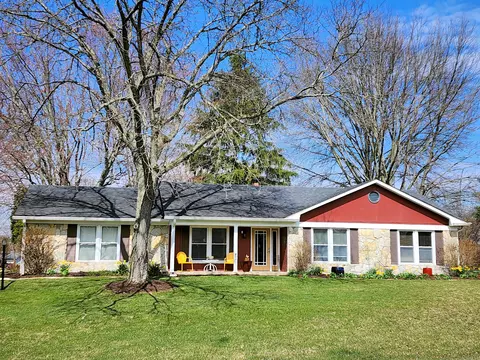525 Wren Way, Zionsville, IN 46077