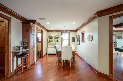 Dining - 9607 S 100 E, Pendleton, IN 46064 photo 1 of 3
