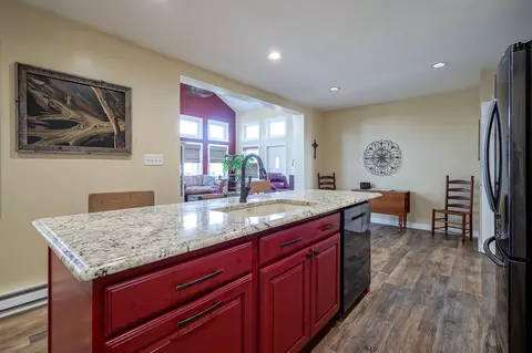 Kitchen - 9607 S 100 E, Pendleton, IN 46064 photo 11 of 12