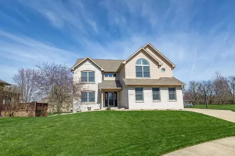 3572 Sugar Maple Ct, Greenwood, IN 46142