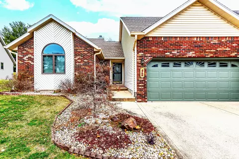 4785 W Briar Gate Ct, Bloomington, IN 47404
