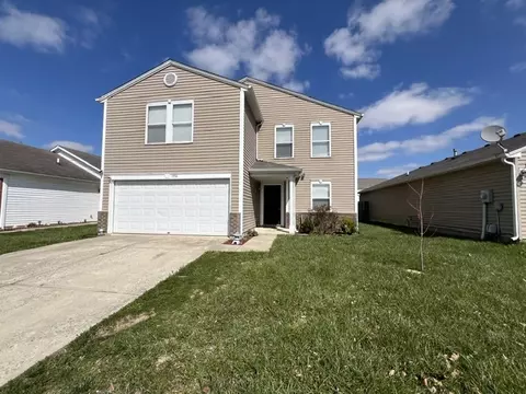 1336 Ellington Dr, Shelbyville, IN 46176