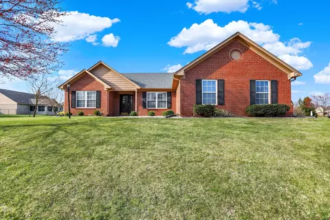 805 Harvest Ridge Dr, Avon, IN 46123