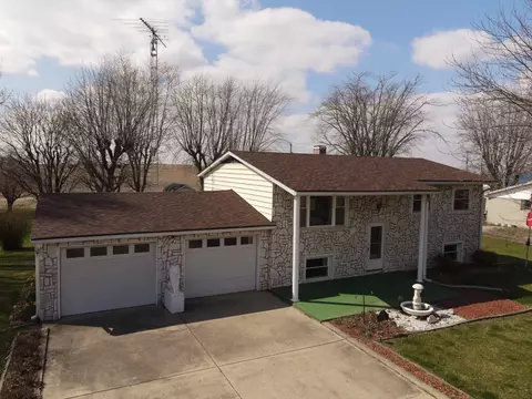 1323 N Spencer St, Rushville, IN 46173