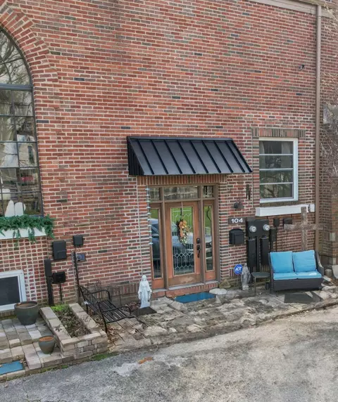 104 N Home Ave, Franklin, IN 46131