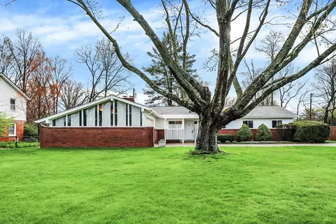 6725 Grosvenor Pl, Indianapolis, IN 46220