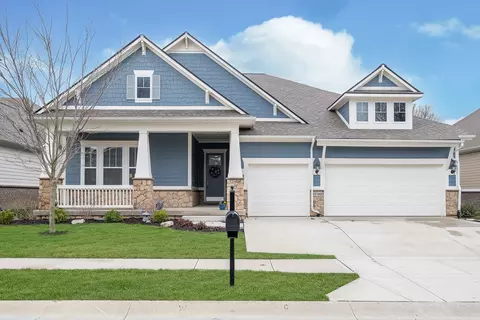 13780 Woodside Hollow Dr, Carmel, IN 46032