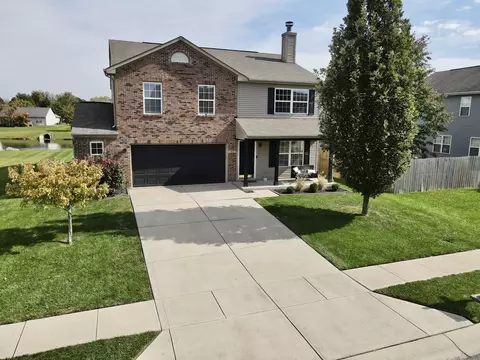 5825 Twin River Ln, Indianapolis, IN 46239