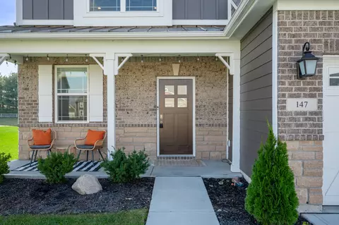 147 Carrick Glen Blvd, Pendleton, IN 46064 photo 3