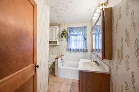 251 Smith St, Columbus, IN 47201 photo 22