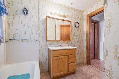 251 Smith St, Columbus, IN 47201 photo 24