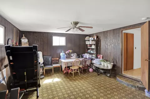 Dining - 231 Della Rd, Columbus, IN 47203 photo 5 of 5