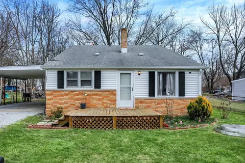 231 Della Rd, Columbus, IN 47203