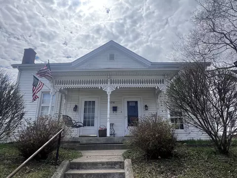 176 E 4th St, Brookville, IN 47012