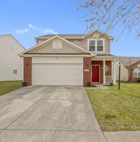 19274 Fox Chase Dr, Noblesville, IN 46062