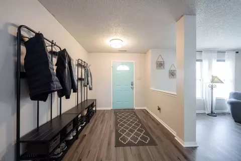 Entry Way - 9518 W Lantern Ln, Pendleton, IN 46064 photo 1 of 1