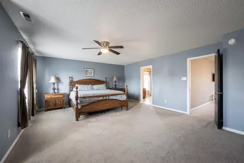 Bedroom - 9518 W Lantern Ln, Pendleton, IN 46064 photo 4 of 8