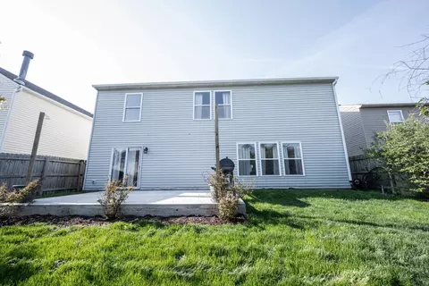 Exterior - 9518 W Lantern Ln, Pendleton, IN 46064 photo 5 of 10