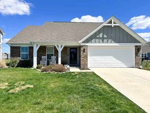6265 N Woodbury Dr, Mccordsville, IN 46055