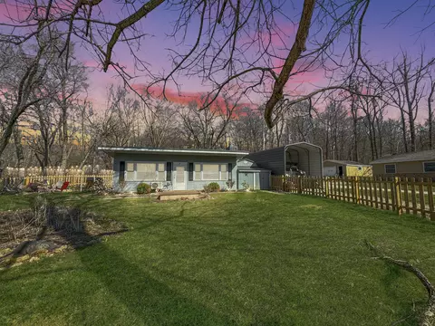 734 N Ramp Dr, Greencastle, IN 46135