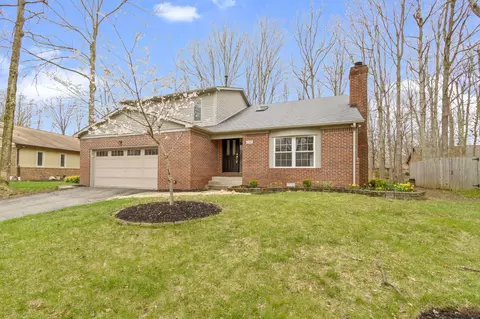 10982 Geist Woods Dr S, Indianapolis, IN 46256