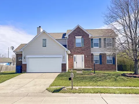 10640 Young Lake Dr, Indianapolis, IN 46239