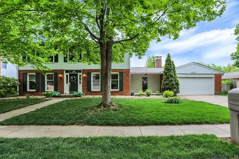 1015 Tanbark Dr, Columbus, IN 47203