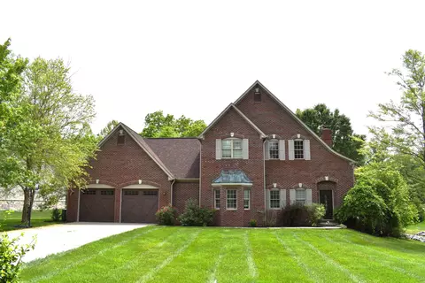 2865 Sunderland Dr, Martinsville, IN 46151