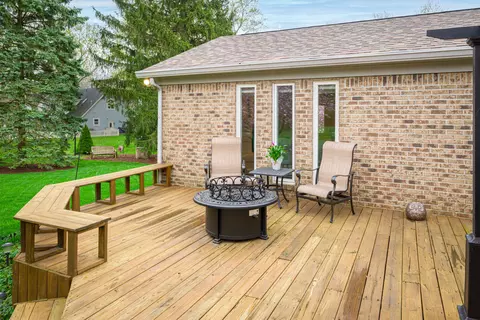 Exterior - 574 Memory Ln, Carmel, IN 46032 photo 11 of 14