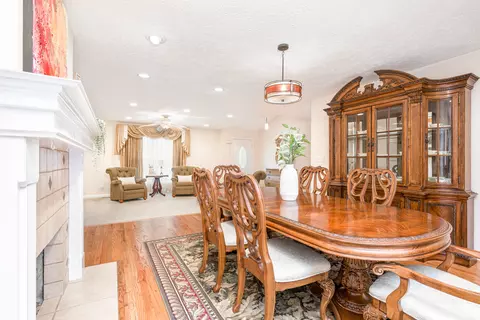 Dining - 574 Memory Ln, Carmel, IN 46032 photo 2 of 2