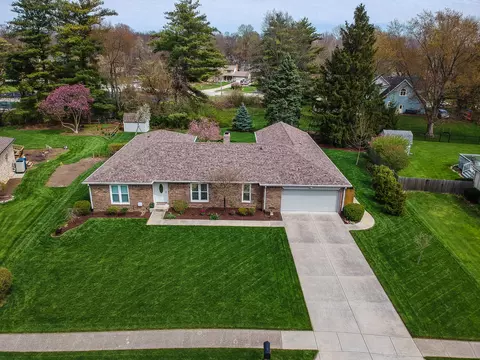 Exterior - 574 Memory Ln, Carmel, IN 46032 photo 2 of 14