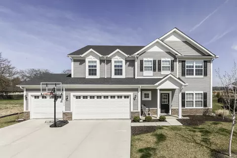 7040 Jackson Dr, Cumberland, IN 46229