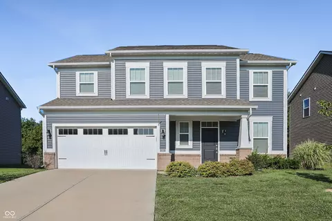 2662 Cormorant Dr, Greenwood, IN 46143